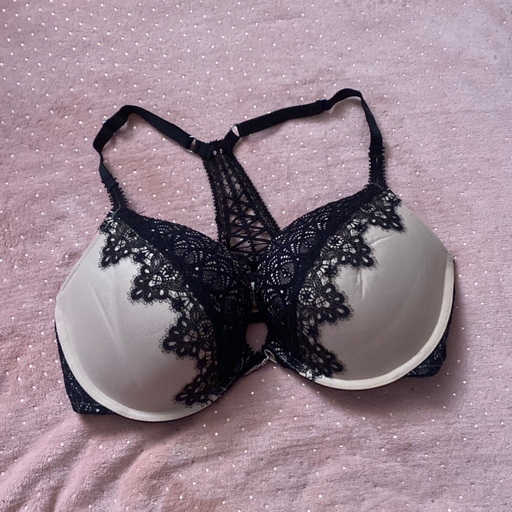 VICTORIA’S SECRET push up bra